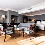 De Berri Champs-elysees, A Luxury Collection 5*