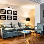 De Berri Champs-elysees, A Luxury Collection