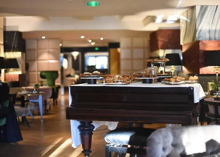 De Berri Champs-elysees, A Luxury Collection 5* Paris