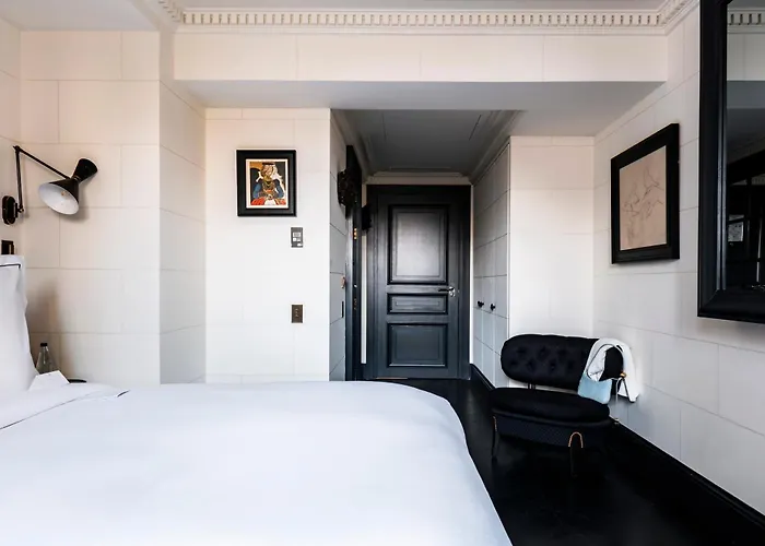 De Berri Champs-elysees, A Luxury Collection