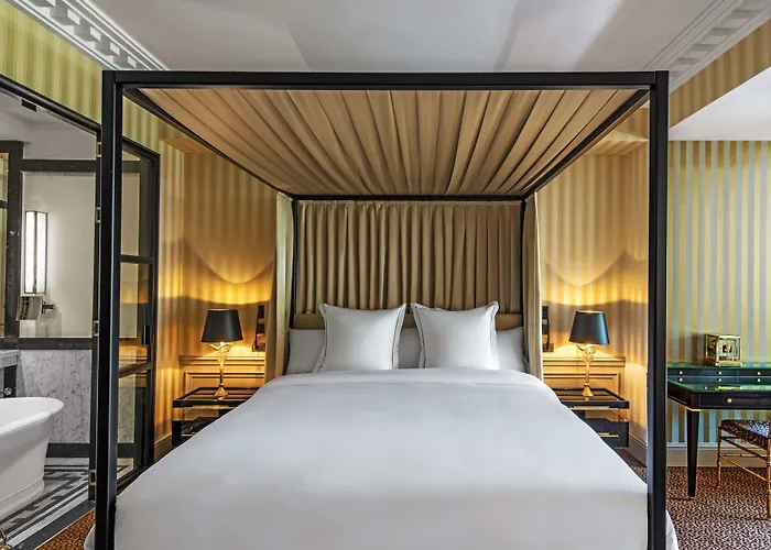 De Berri Champs-elysees, A Luxury Collection 5* Paris