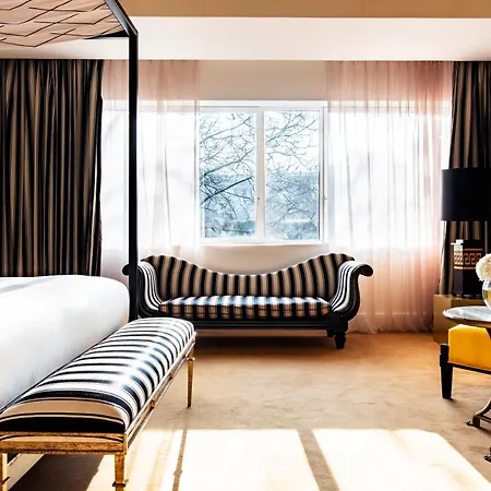 De Berri Champs-elysees, A Luxury Collection 5* Paris
